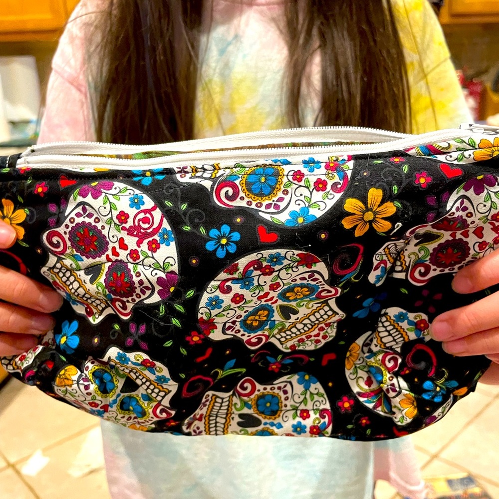 Makeup pouch